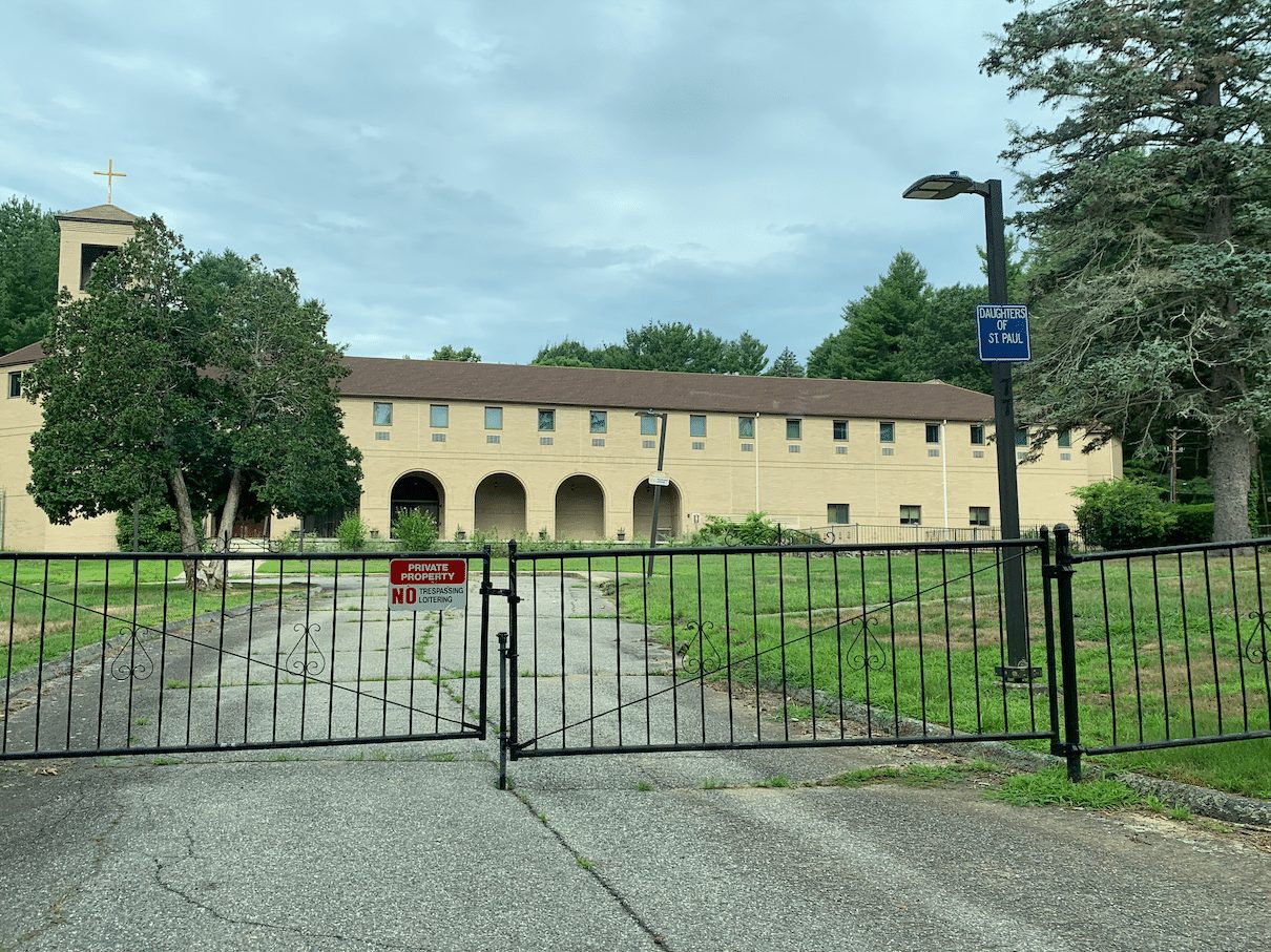 This is what is widely believed to be the haunted convent. It is not. This is St. Thecla's Retread House that now sits on the same property.